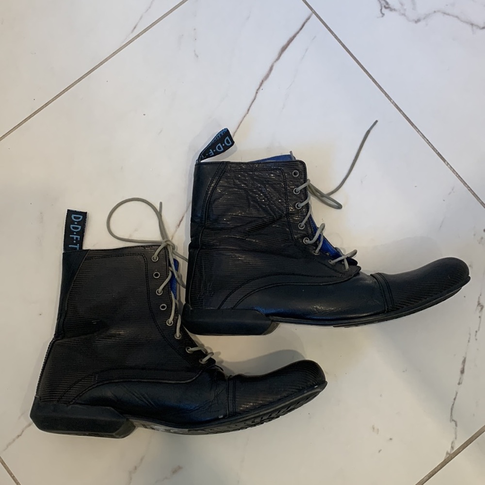 John Fluevog Black Leather Lace Up Boots Size US 11